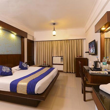 Hotel Atithi Agra  Kültér fotó
