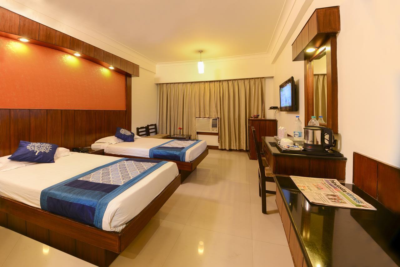 Hotel Atithi Agra  Kültér fotó